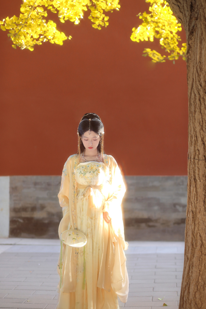 假面女郎 封面