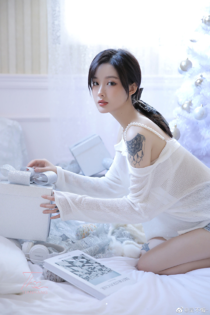 春光乍泄 封面
